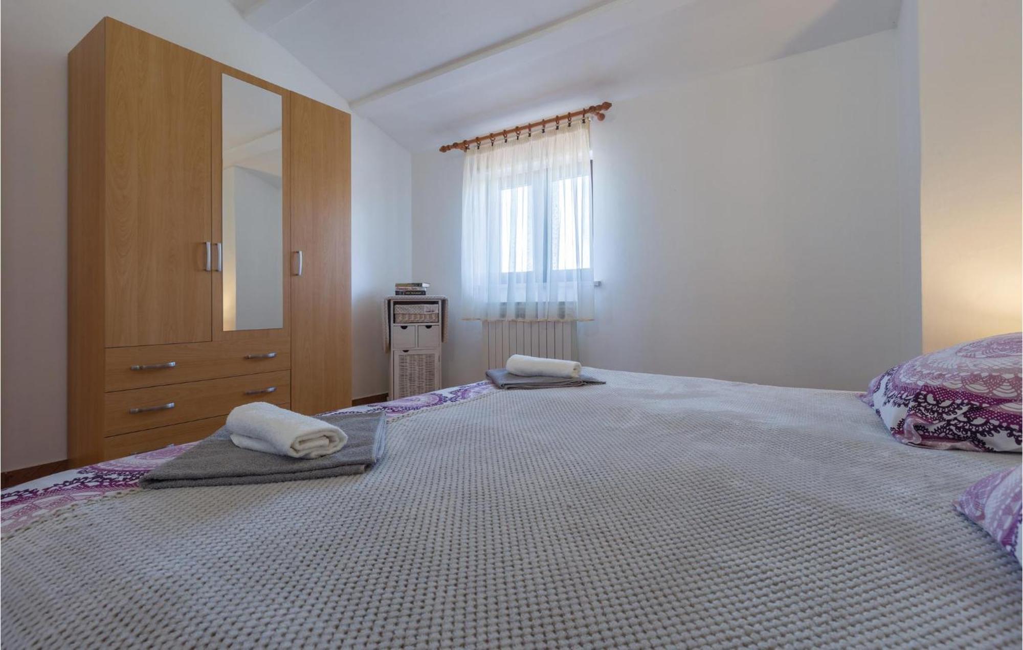 Amazing Apartment In Pazin With Wifi Katun Lindarski Exterior photo